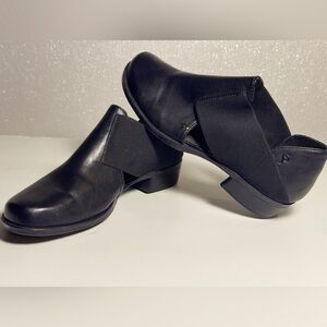 NWOT Josef Seibel Size 39 Black